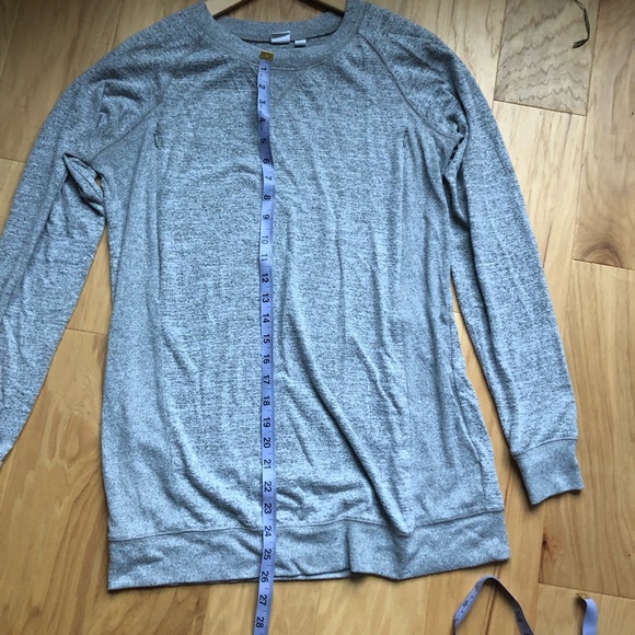 GAP maternity nursing sweatshirt , M - Picture 8 of 10